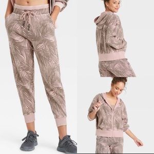 JoyLab Palms Sweat Set